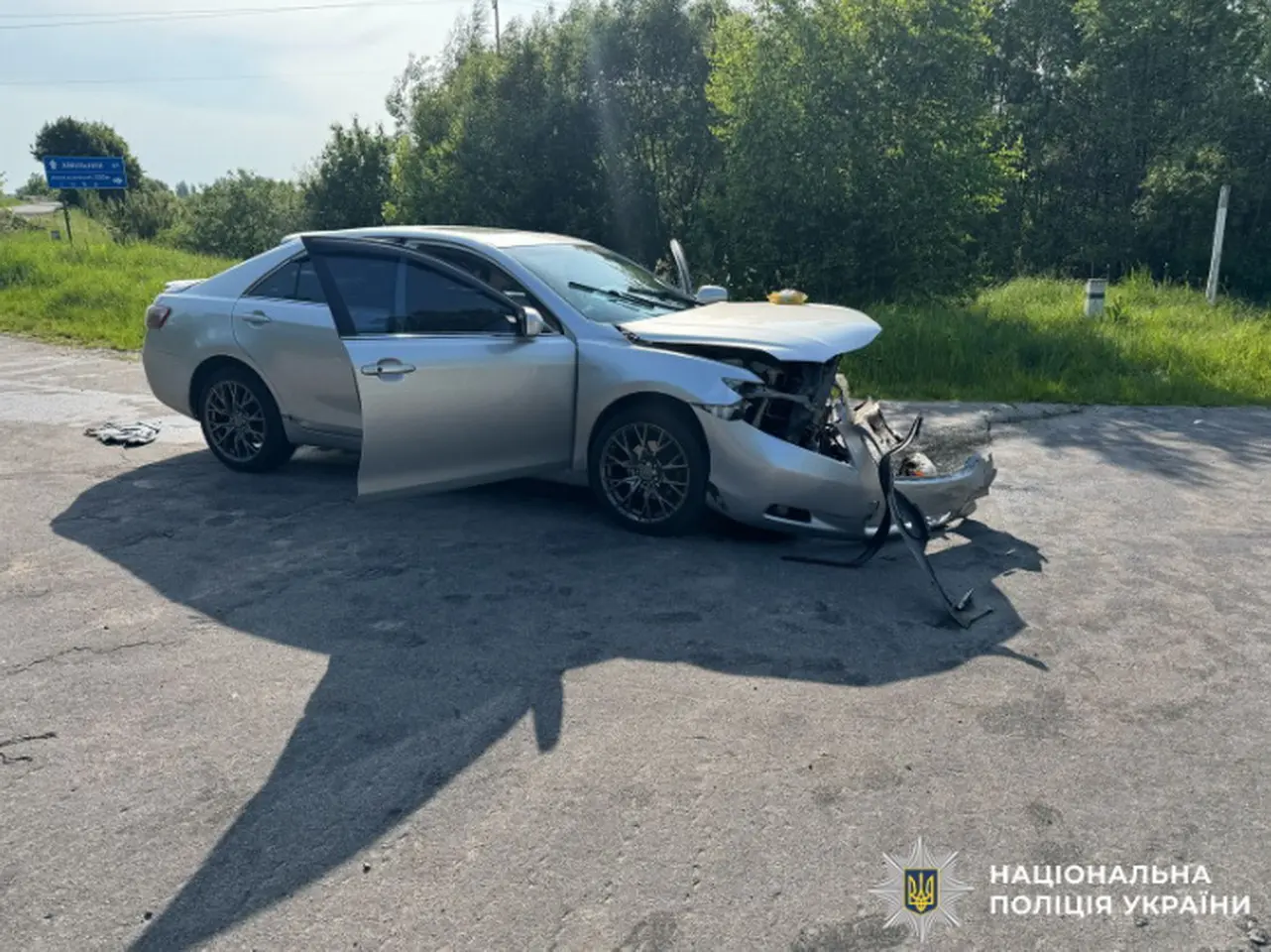 Двоє малолітніх дітей постраждали внаслідок зіткнення двох авто на Вінниччині