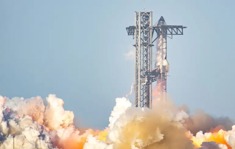 SpaceX перенесла десятий випробувальний політ Starship за кілька хвилин до старту