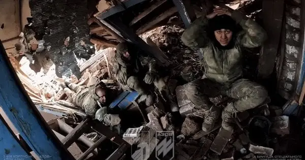 «Азов» показав взяття у полон групи російських штурмовиків на Торецькому напрямку