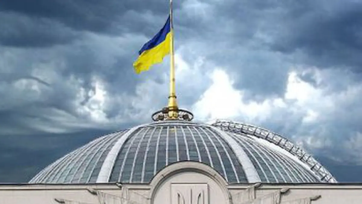 Увечері Зеленський зустрінеться з фракцією "Слуга народу", у самій фракції натякають на вибори - відлік пішов на тижні
