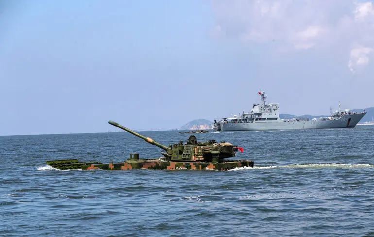 Китай і Росія проводять спільні військові навчання в Японському морі