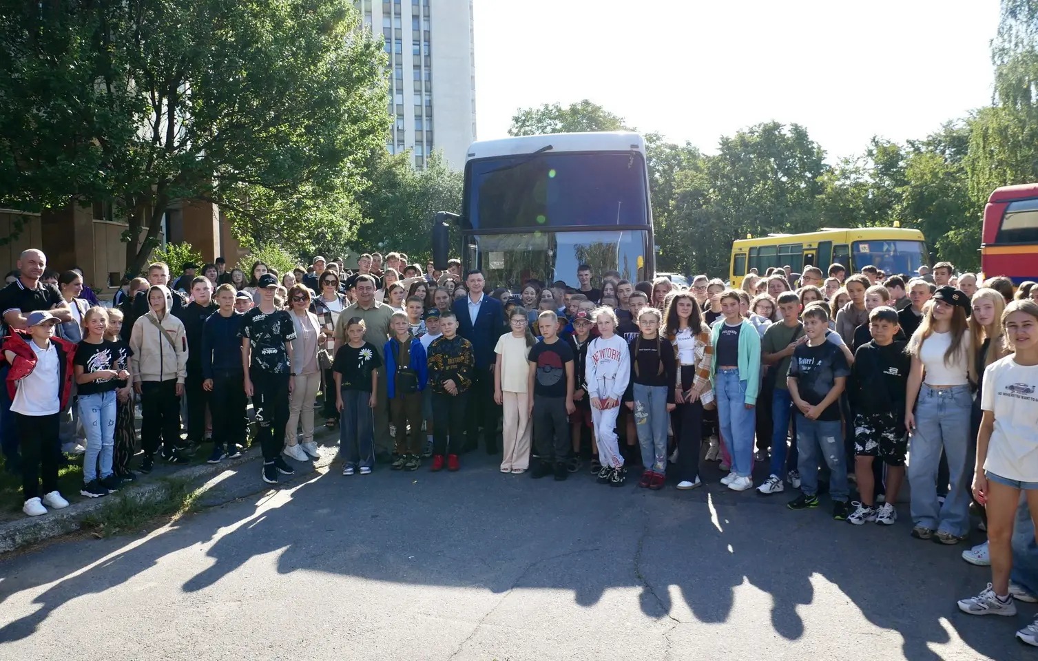 Понад 200 дітей Захисників з Вінниччини поїхали на відпочинок до Закарпаття
