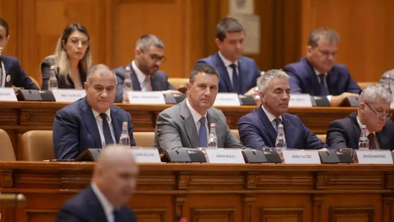 Парламент Румунії затвердив уряд на чолі з проєвропейським прем&#700;єром