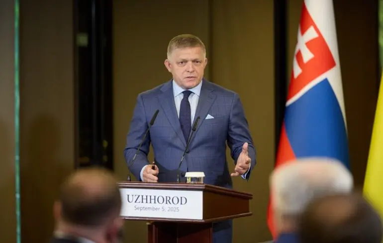 Фіцо заперечив, що Путін в Китаї просив його обмежити постачання газу в Україну