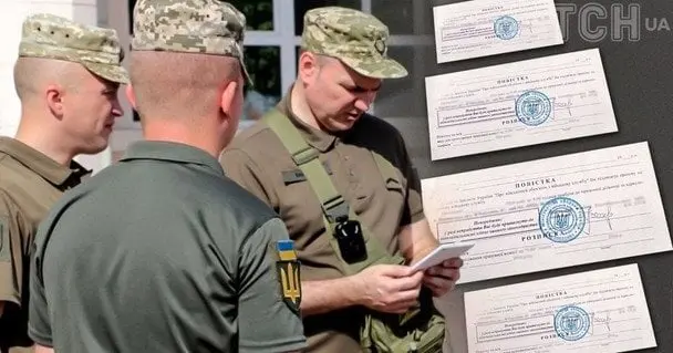 Чи законно знімати на відео ТЦК та поліцію під час війни: пояснення юристки