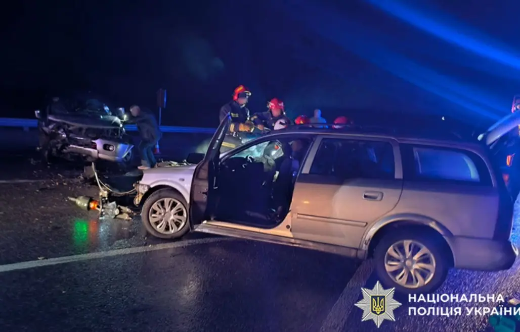 У сусідній області внаслідок аварії травмувався водій з Вінниччини та його пасажири