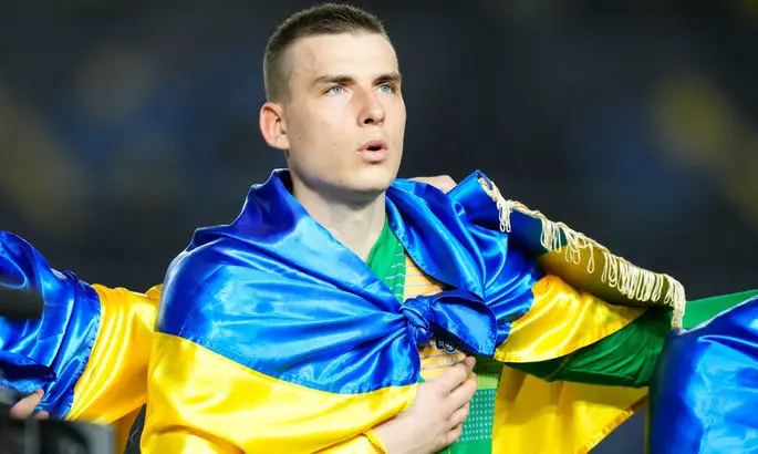 Лунин покинул лагерь сборной Украины, Ребров уже определился с заменой
