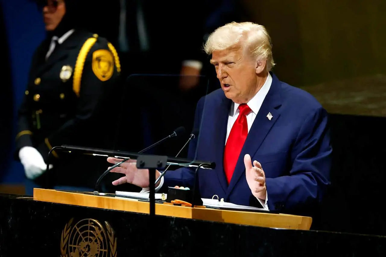 Трамп сказав, що поговорить з Орбаном про купівлю російської нафти