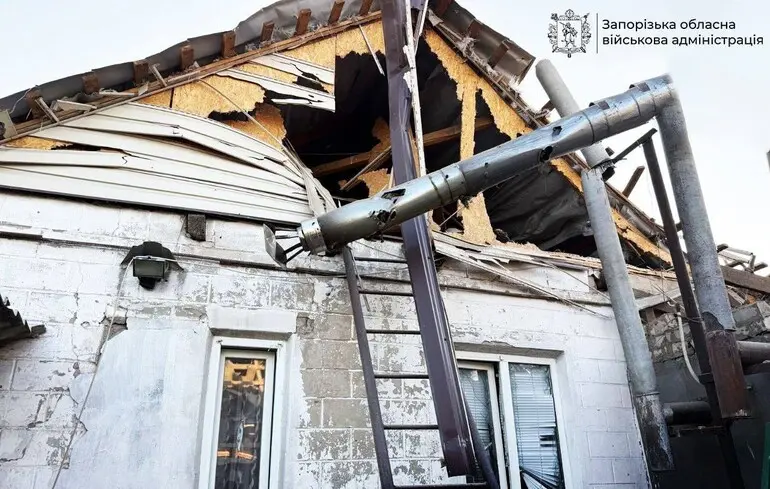 Обстрілюючи Запорізький район, росіяни поранили однорічного хлопчика та літнього чоловіка — ОВА