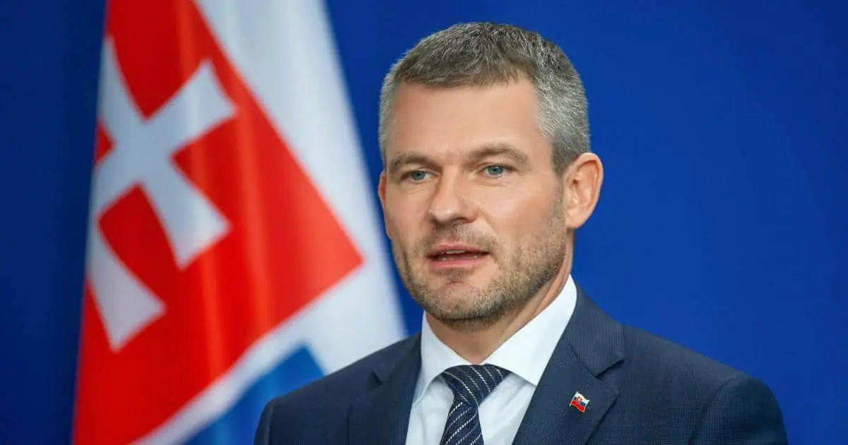 Президент Словаччини сподівається, що його країна долучиться до "стіни дронів"