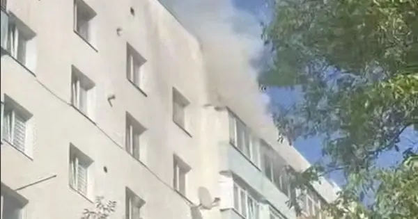 У Чернівцях горіла квартира, в якій без батьків були троє малолітніх дітей