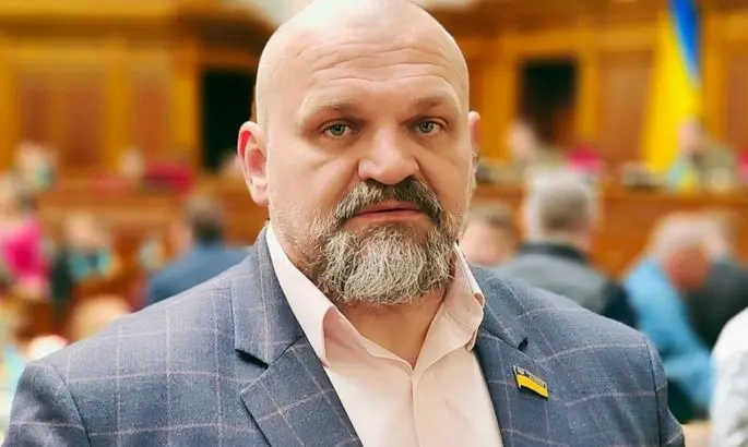 Вирастюк: Не уверен, что протесты в отношении НАБУ и САП были искренними. Думаю, это было подогрето определенными политическими силами