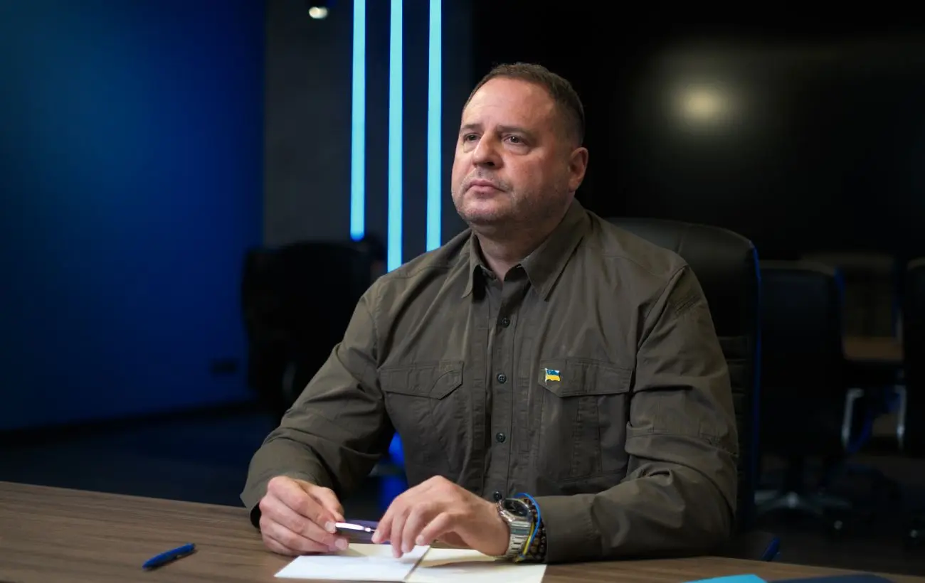 Більше ніж три країни готові направити війська в Україну, - Єрмак