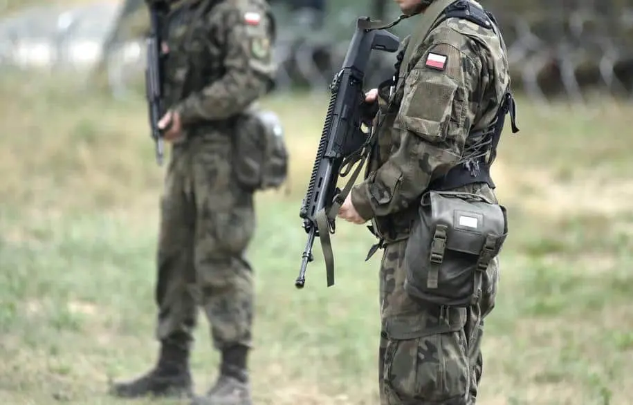 Опитування: 30% поляків можуть покинути країну в разі нападу Росії