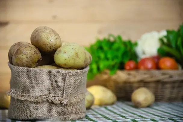Названо чотири отруйні продукти, які ми їмо кожного дня: але є деякі нюанси