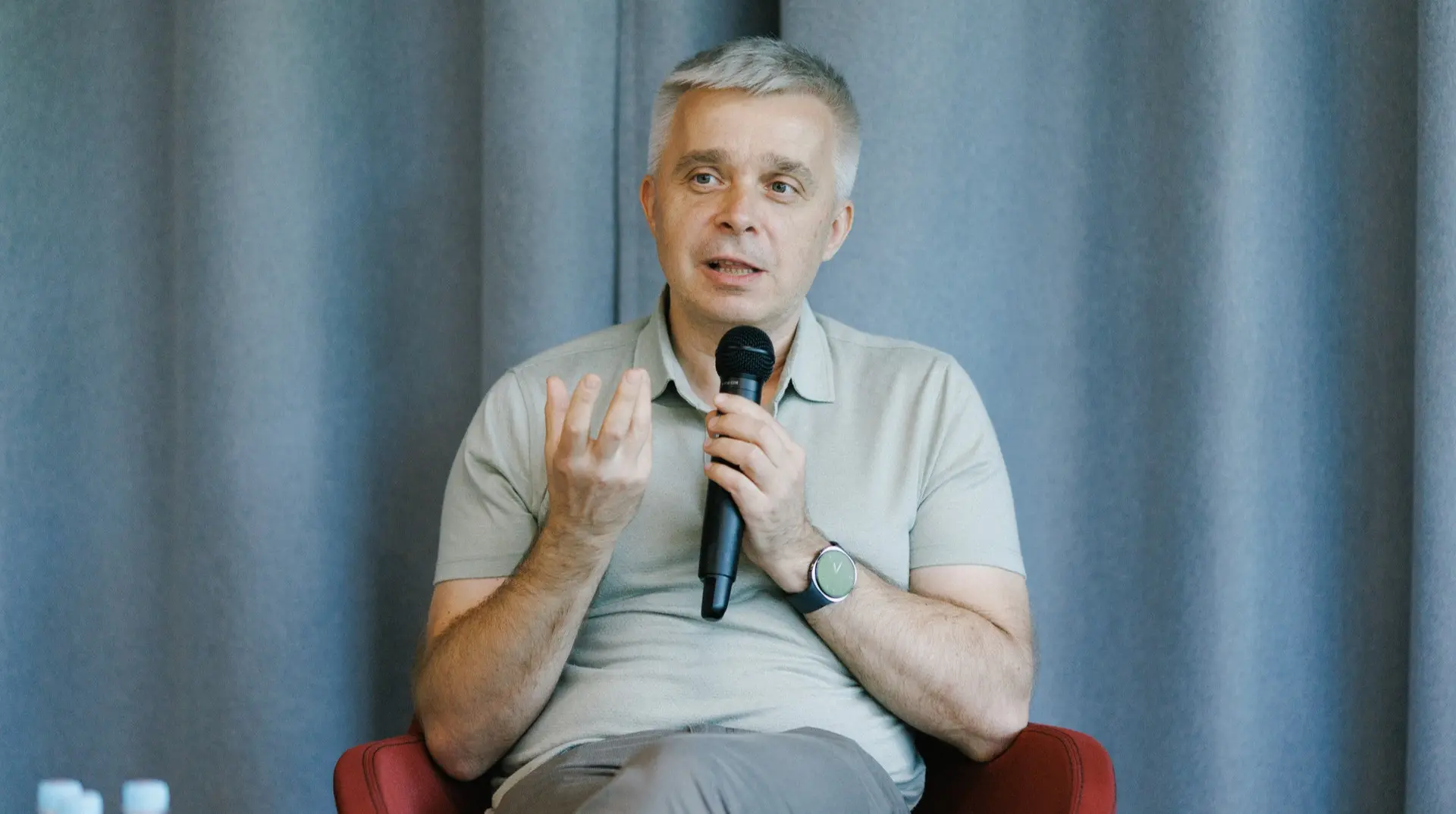 Як протидіяти виснаженню? Психотерапевт Олег Романчук про "точку зламу", стійкість і надію