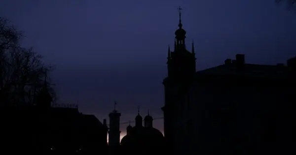 У Львові викрили колишнього енергетика, який краяв електроенергію для