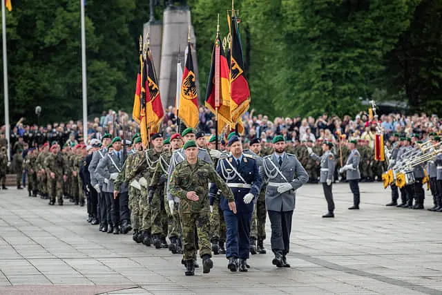 У Німеччині закликали збільшити чисельність Бундесверу до 260 тисяч солдатів