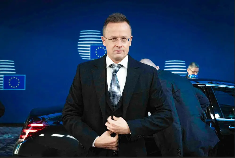 Сійярто вкотре відкинув вимогу Трампа щодо відмови від енергоносіїв РФ