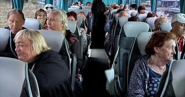 В Ужгороді зупинили автобус з київськими пенсіонерами, які нібито їхали на мітинг
