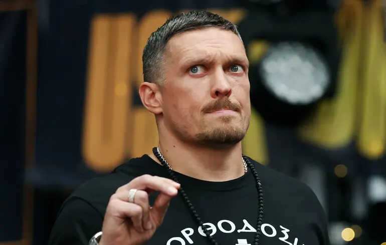 Усик офіційно отримав відстрочку на бій із Паркером з однією умовою