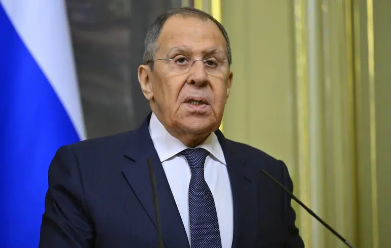 Лавров пригрозив НАТО і ЄС "рішучою відсіччю" на будь-яку агресію проти Росії 