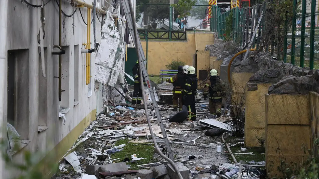 Російський удар по Харкову: загинули люди, руйнування та пожежі