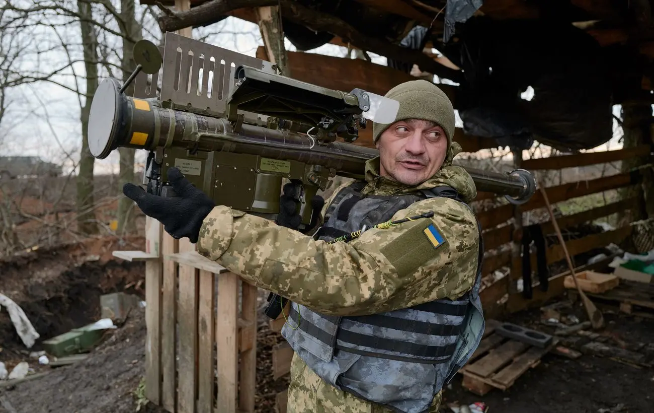 Нічна атака на Україну: ППО знешкодили більшу частину дронів РФ, але були влучання