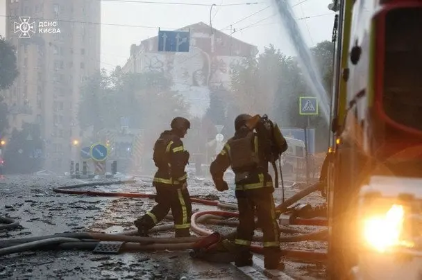 У Києві знову зросла кількість постраждалих після нічної атаки: серед них — неповнолітня