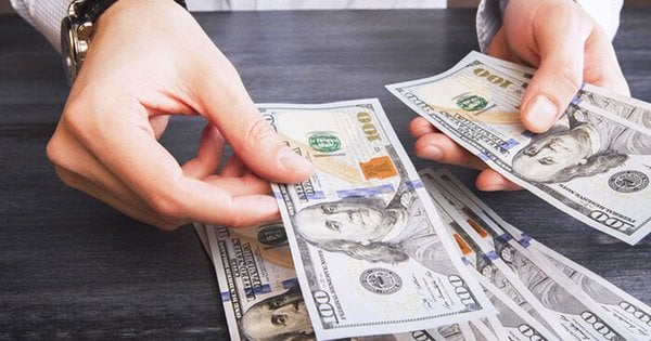 Суд оштрафував львівʼянина, який передав хабар посадовцям МСЕК