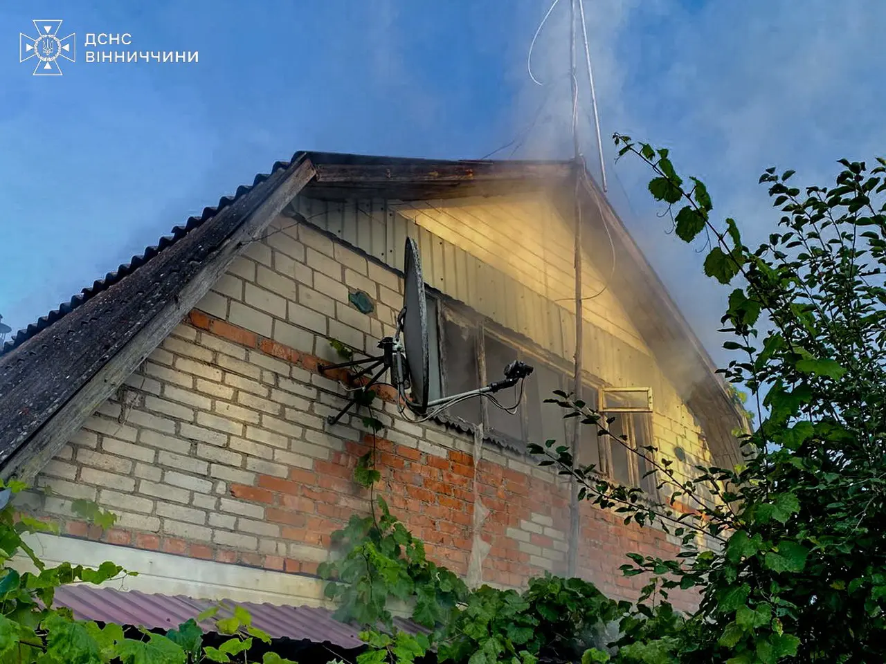 На Вінниччині через дитячі пустощі загорілася господарська споруда