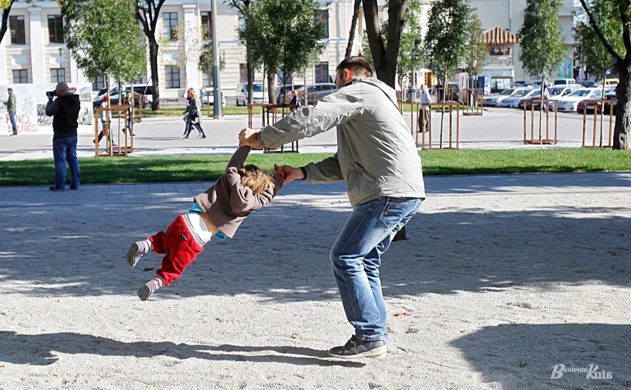 «Родина для кожної дитини. Better Care Awards»: щорічно в Україні відзначатимуть лідерів