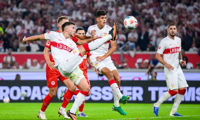 Бундеслига. Штутгарт – Санкт-Паули 2:0. Дома – без потерь