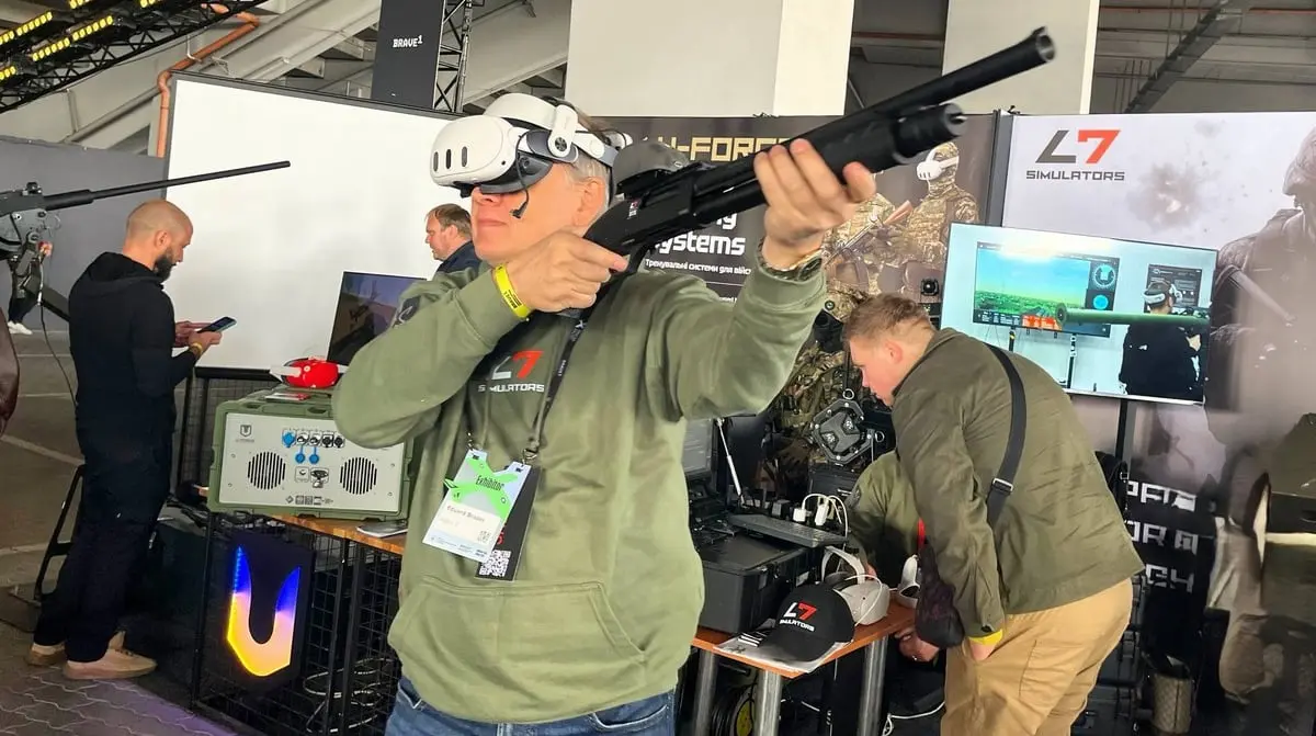 Українська Logic7 розробила віртуальний тренажер для збиття FPV-дронів з дробовика