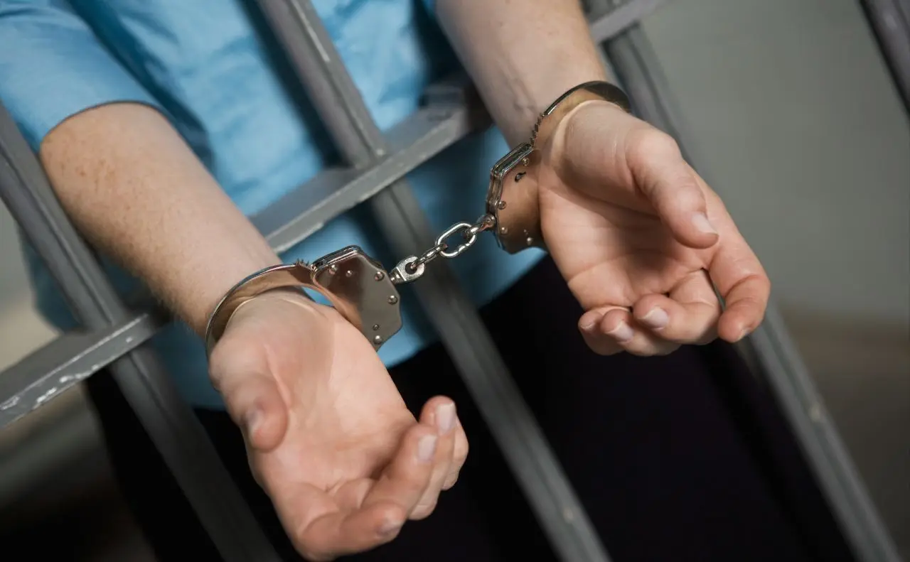 У Києві затримали чоловіка за розбійний напад на військовослужбовця