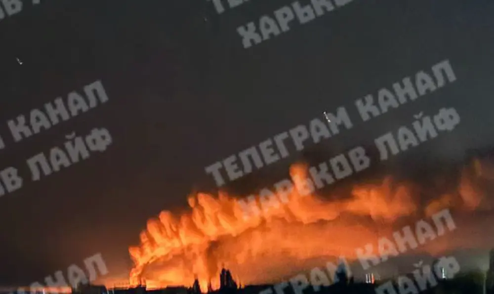 Внаслідок масованої російської атаки в частині Харкова зникла електрика