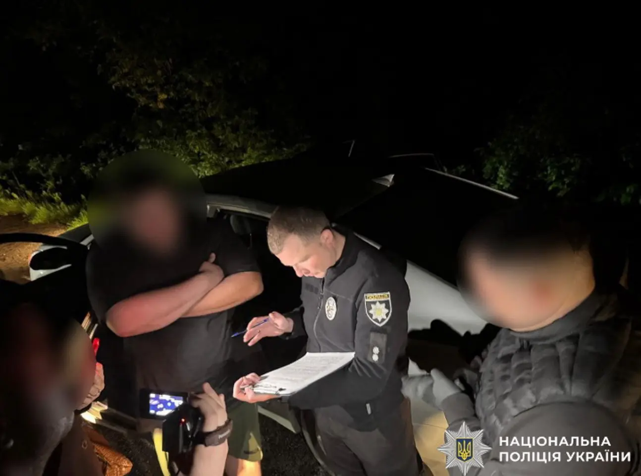 Правоохоронці викрили схему втечі з України за 7 тисяч доларів на Вінниччині