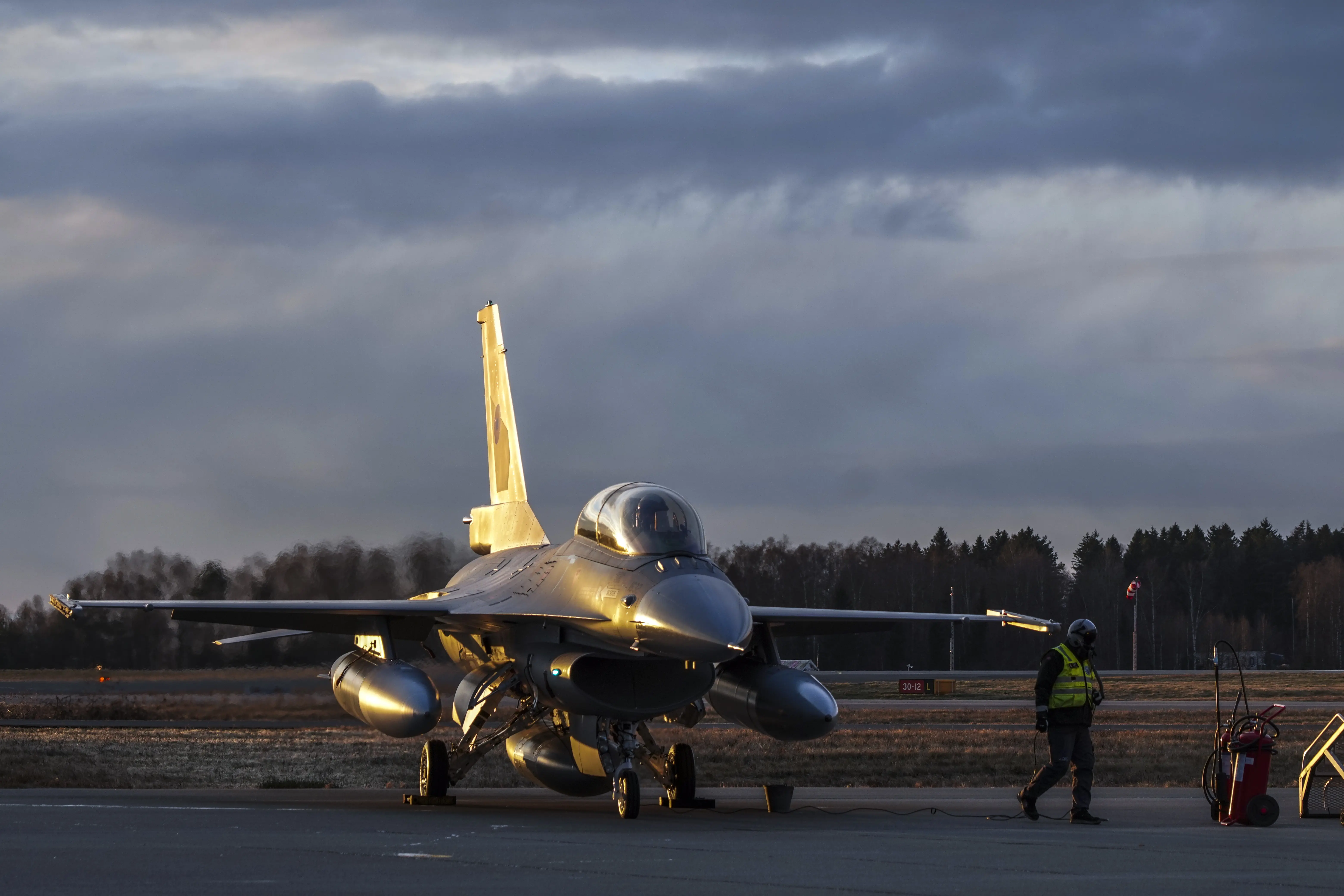 Чехия обучит восемь украинских пилотов F-16 к концу 2026 года
