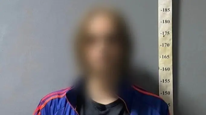 У Києві чоловік побив жінку через зауваження в магазині: у постраждалої – перелом щелепи