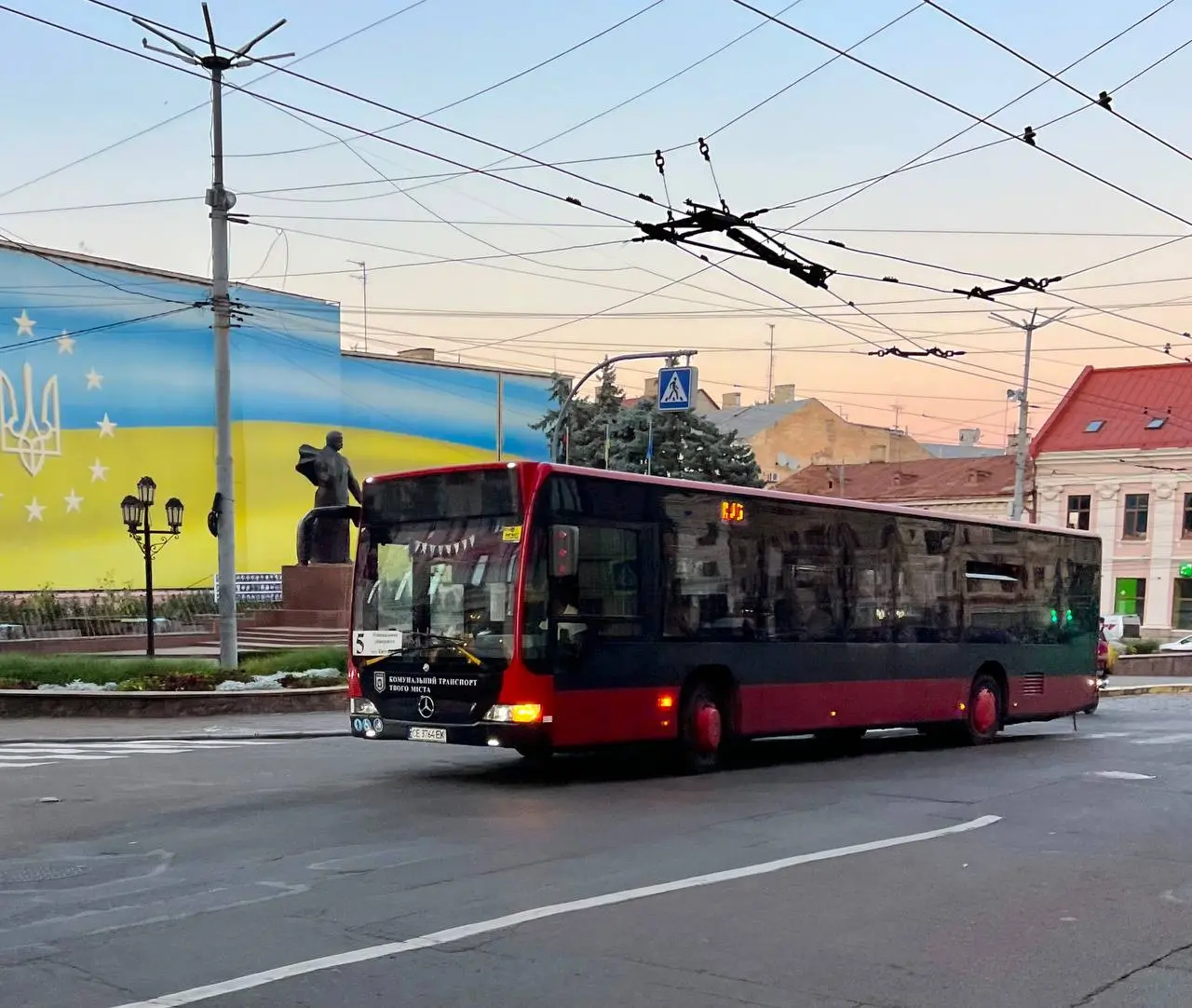 У Чернівцях з 1 вересня збільшать кількість комунального транспорту