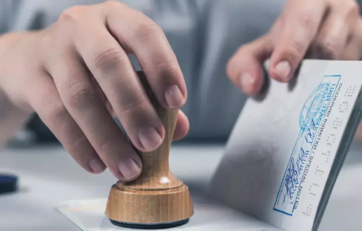 У Чернівцях відділіл міграційної служби на Руській тимчасово не працює