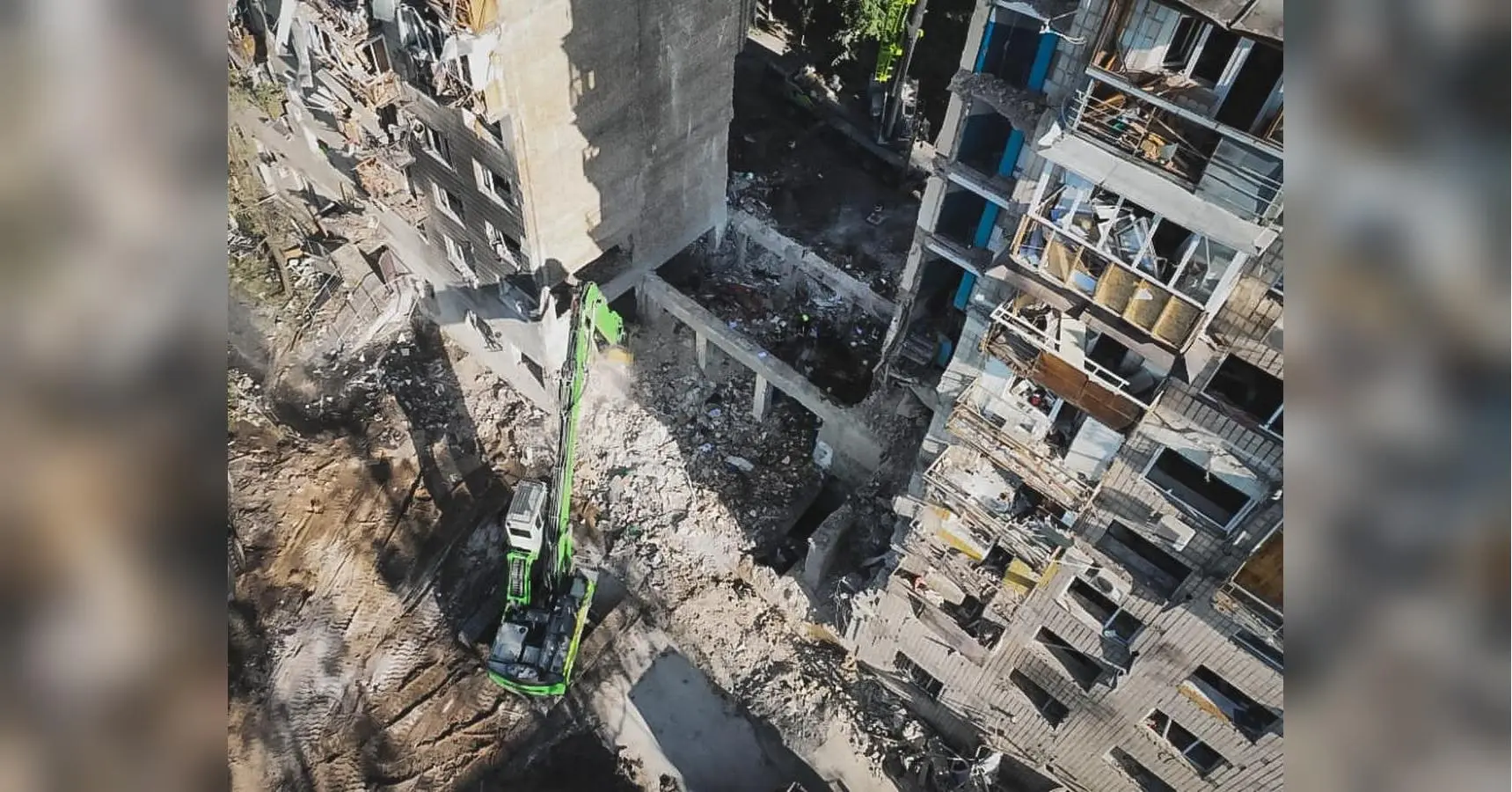 У Києві назвали кількість загиблих під час ракетної атаки росіян (фото, відео)