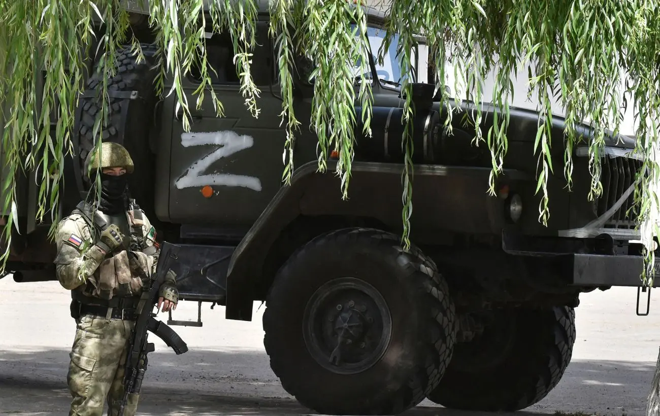 Боєздатність тимчасово знижена: партизани спалили військову техніку РФ біля Бердянська