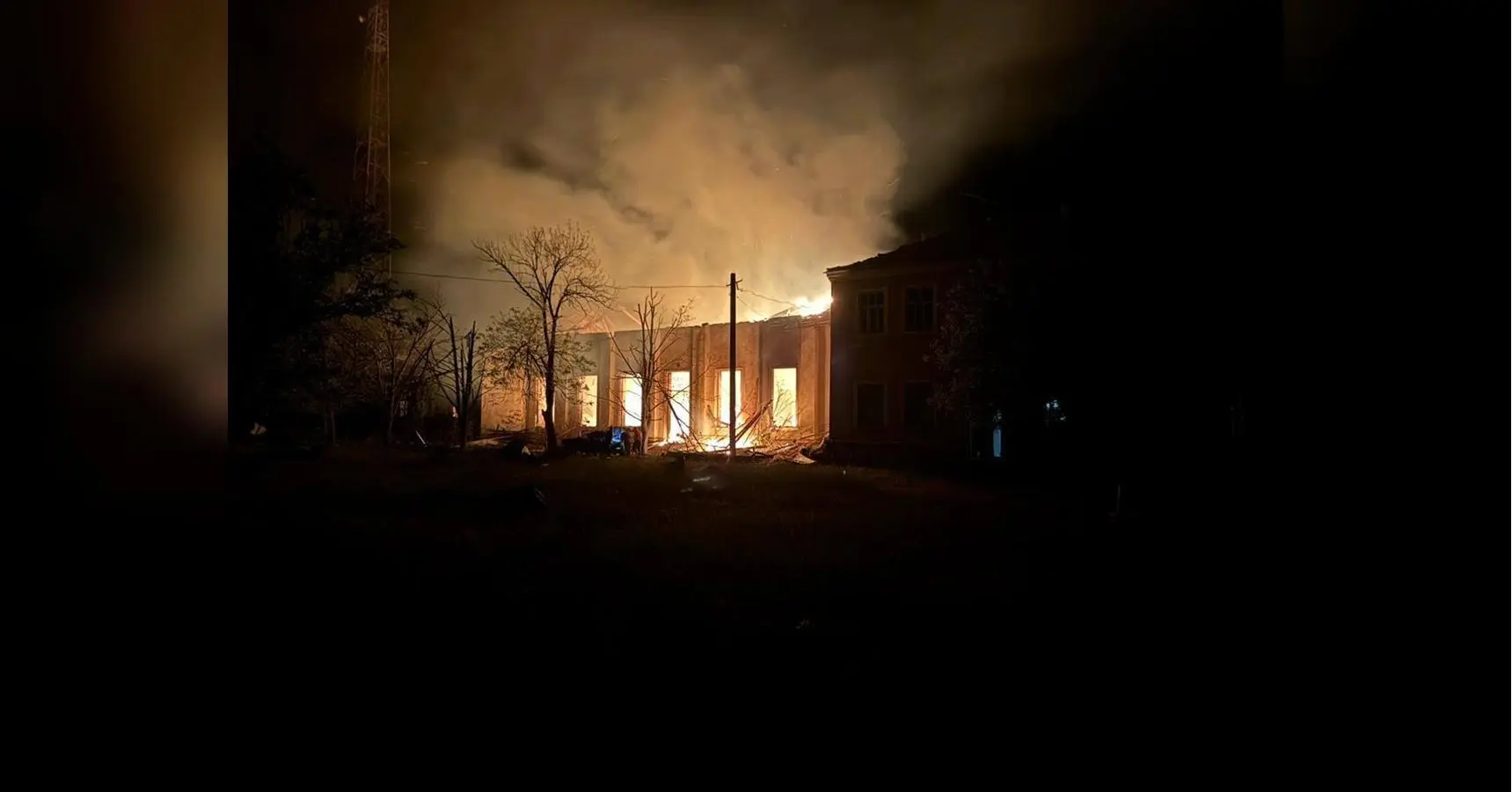 У Білгород-Дністровському великі руйнування після нальоту дронів ворога (фото, відео)