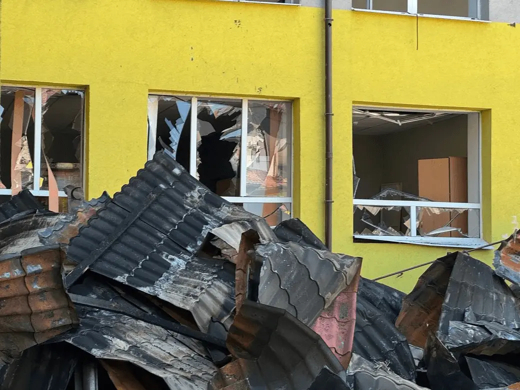 Пошкоджено 60 кабінетів: наслідки удару по навчальному закладу на Дніпропетровщині