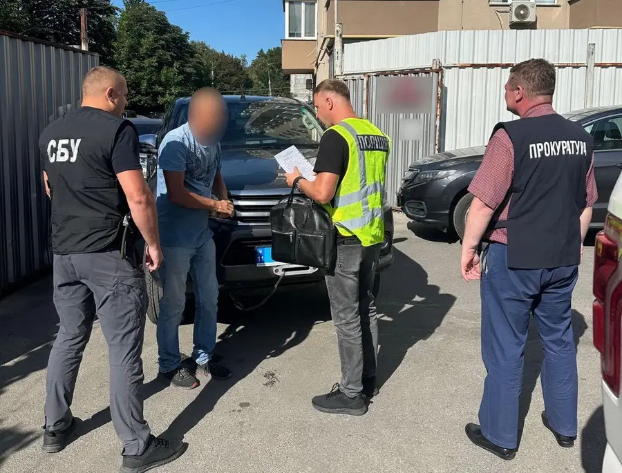 На Вінниччині затримали керівницю благодійної організації та її спільника