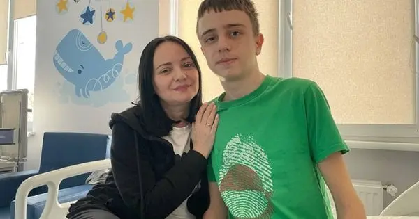 Відомий нейрохірург з Угорщини прооперував у Львові  підлітка з рідкісною патологією судин мозку
