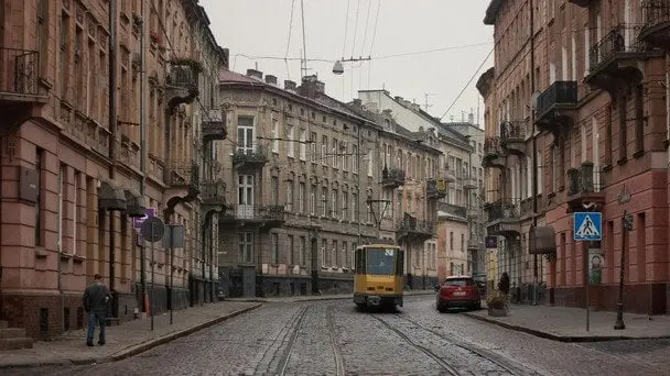 У Львові є жертва внаслідок ракетного удару та атаки дронів