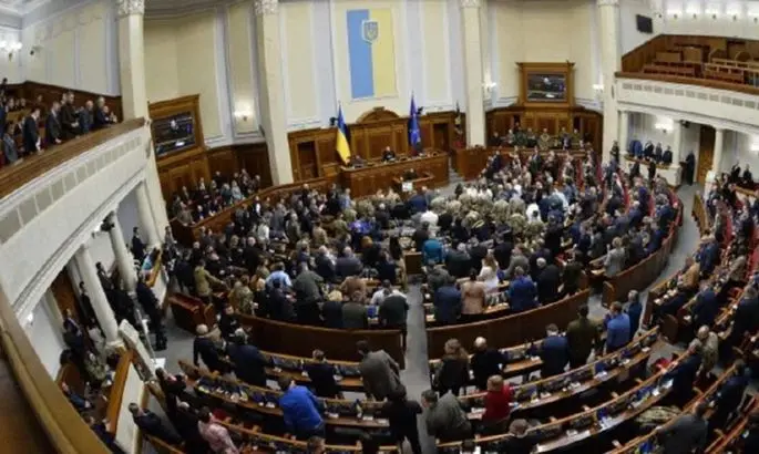 Рада приняла законопроект, ликвидирующий независимость НАБУ и САП