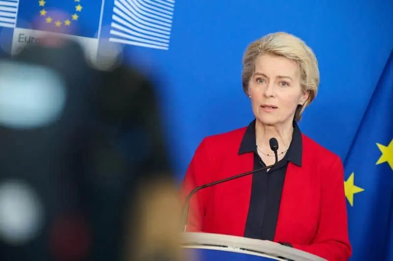 Президентка Єврокомісії відвідає сім держав ЄС, що "захищають кордони з РФ та Білоруссю"